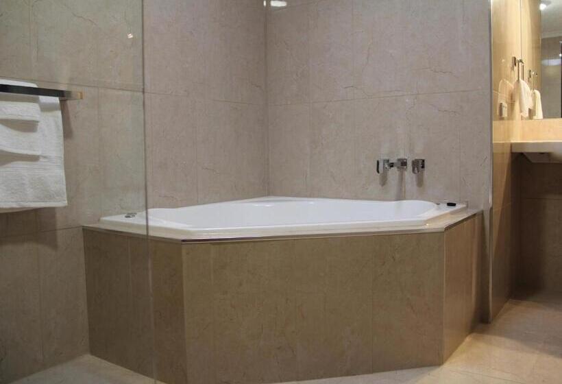 디럭스 스위트, Lure Bed And Breakfast