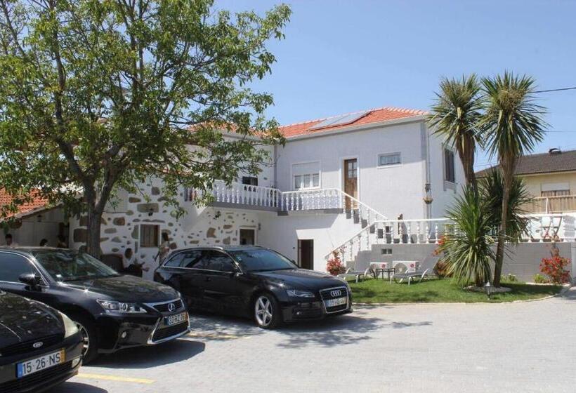 침실 3개 주택, Coutorural