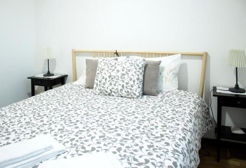 침실 3개 주택, Coutorural