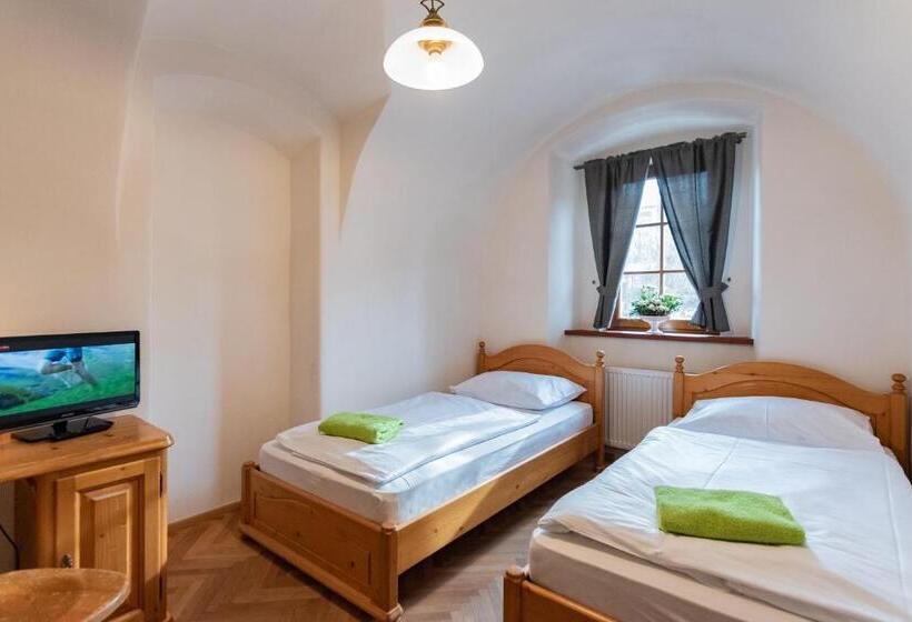 标准间, Restaurace A Penzion Stará Pošta