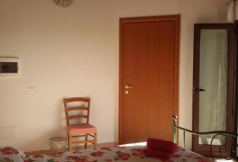 Номер Стандарт с Балконом, B&b S Apposentu