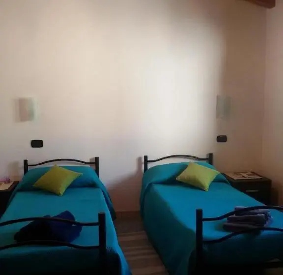 スタンダード４人部屋, B&b S Apposentu
