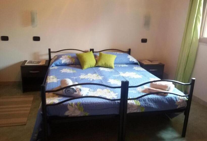 Quarto Quádruplo Estandar, B&b S Apposentu