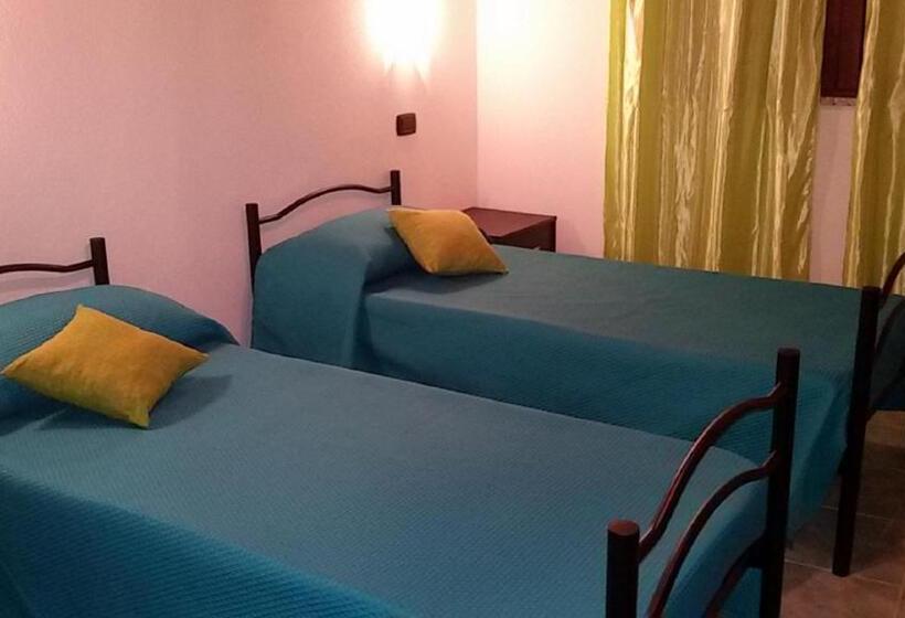 Четырехместный Номер Стандарт, B&b S Apposentu