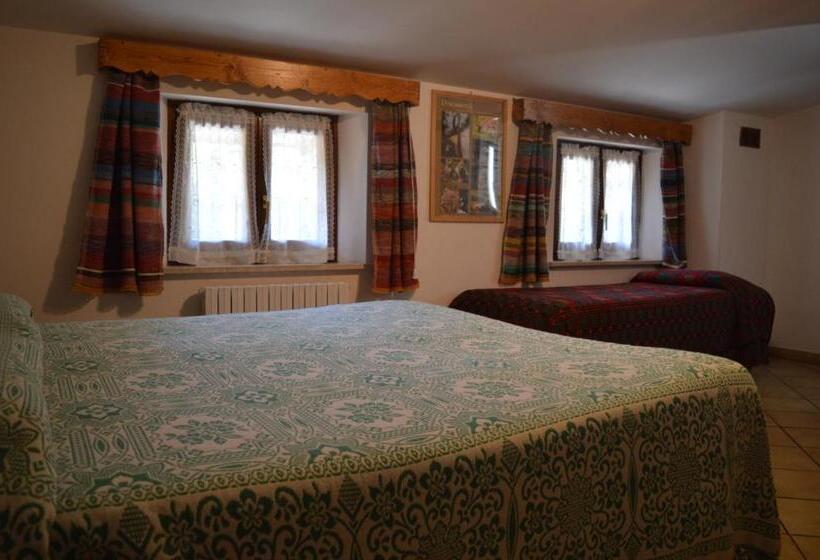 חדר סטנדרט לשלושה, Dulcamara