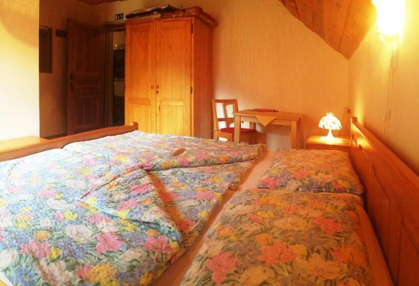 اتاق استاندارد, Farm Stay Juvanija