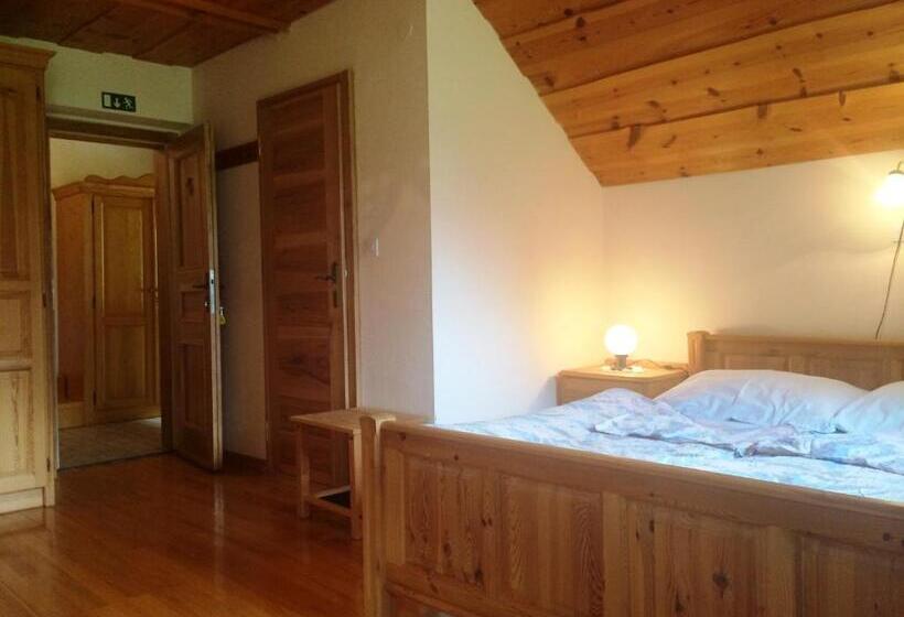 اتاق استاندارد سه تخته با بالکن, Farm Stay Juvanija