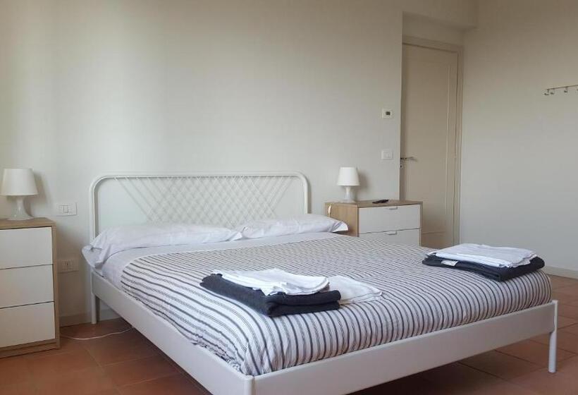 스탠다드 룸, La Tortora