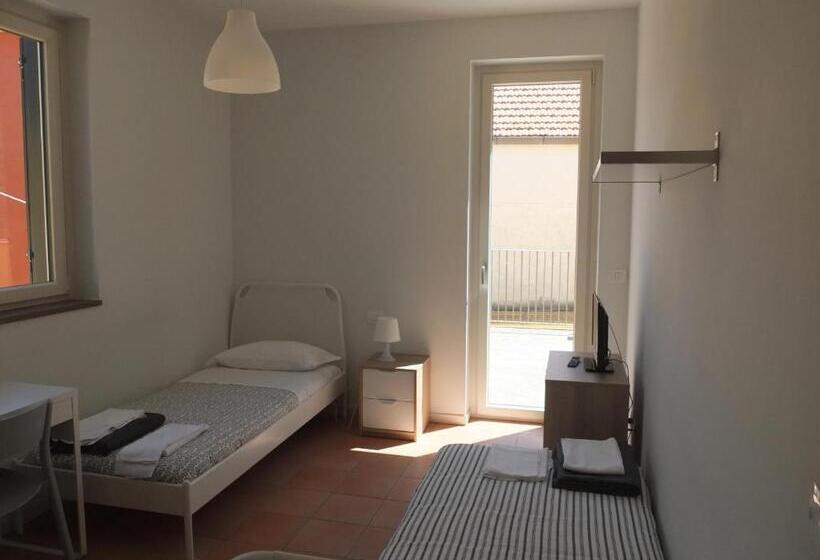 침실 2개 스위트, La Tortora