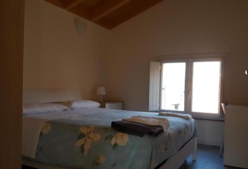 수피리어 스위트, La Tortora