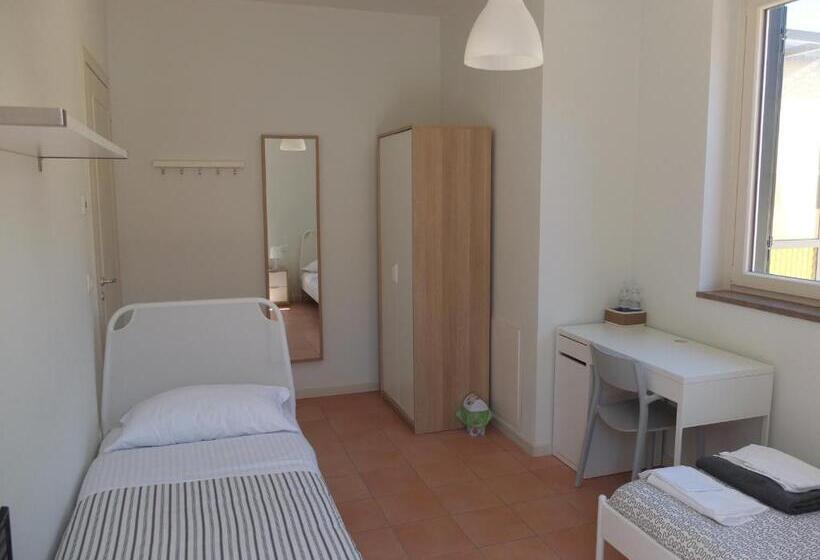 스탠다드 룸, La Tortora