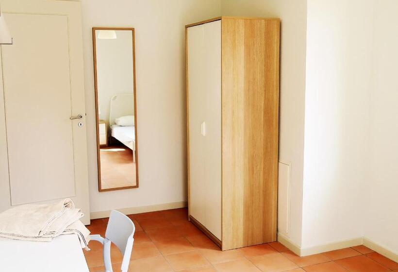 스탠다드 테라스 룸, La Tortora