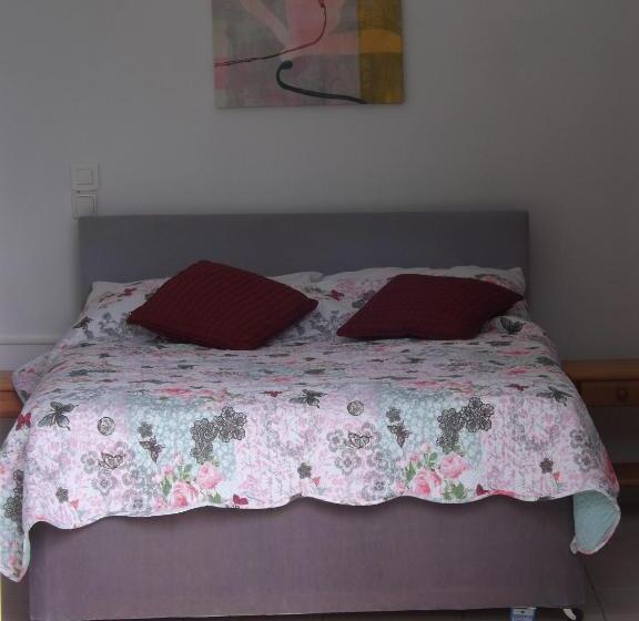 شاليه غرفة نوم واحدة, Sans Souci