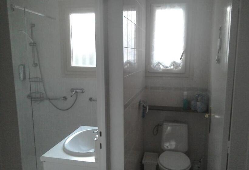 جناح, Sans Souci