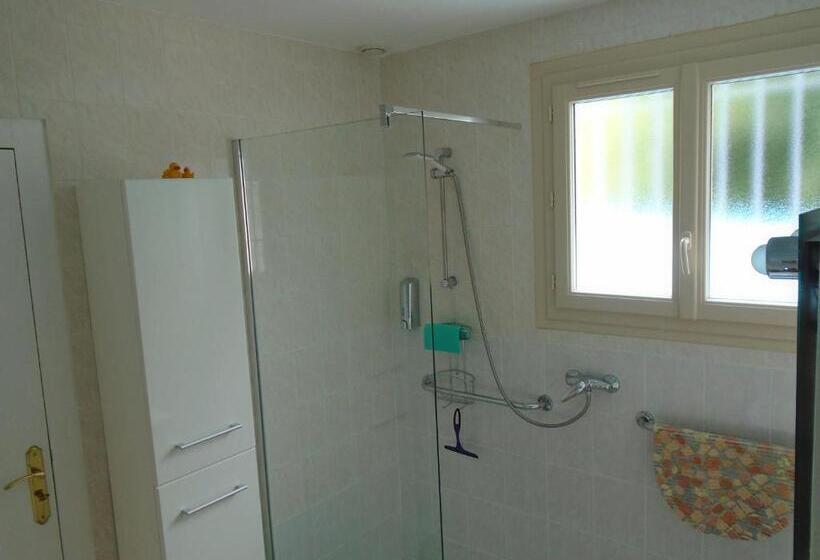 جناح, Sans Souci