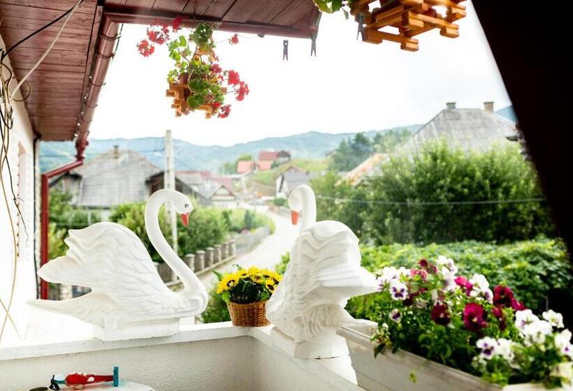 غرفة عائلية, Pensiunea Rozmarin