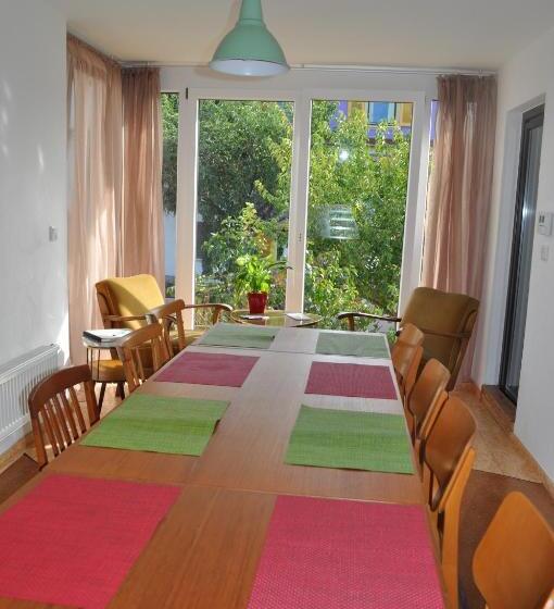 スタンダードルーム, Punkrock Harbour Pension Bähr