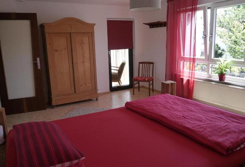 スタンダードルーム, Punkrock Harbour Pension Bähr