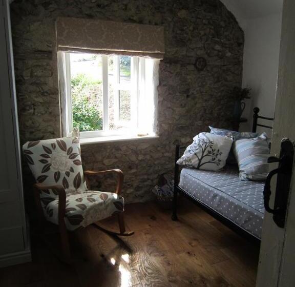 带大床的高级房间, Records Place