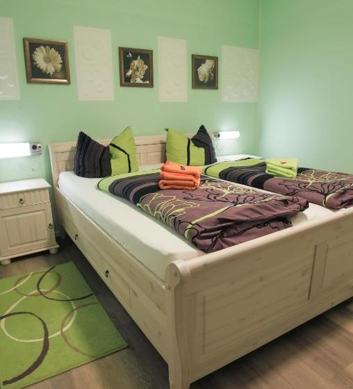 Номер Стандарт с Террасой, Gästehaus Sabina  Frühstückspension, Bed & Breakfest