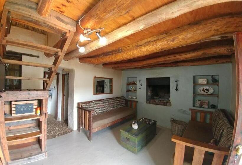 Dom 2 Sypialnie, Die Hoenderhok And Die Plaashuisie