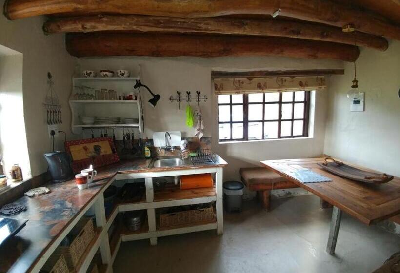 Dom 2 Sypialnie, Die Hoenderhok And Die Plaashuisie