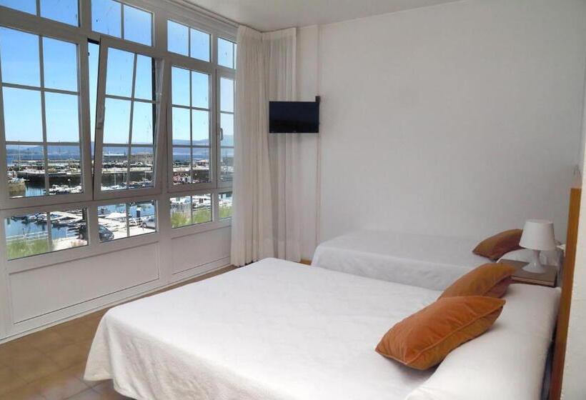 اتاق لوکس با چشم‌انداز دریا, A Vianda