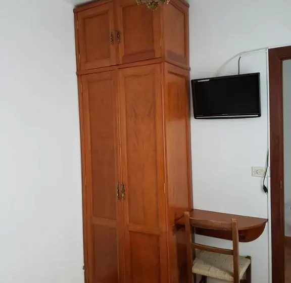 اتاق عادی یک تخته, A Vianda