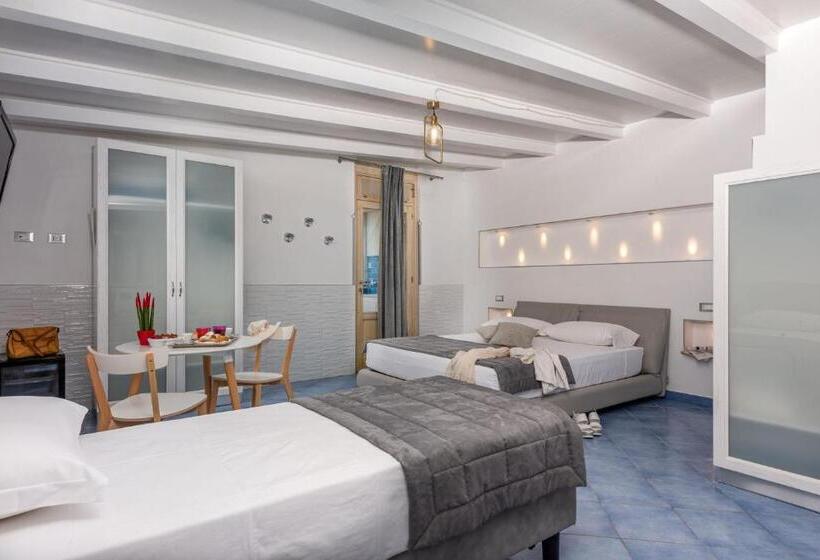 اتاق استاندارد چهار تخته, Albert Rooms & Breakfast