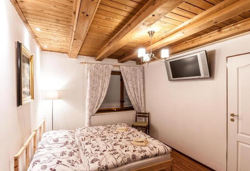 １ベッドルームドゥプレックスアパートメント, Chalupka