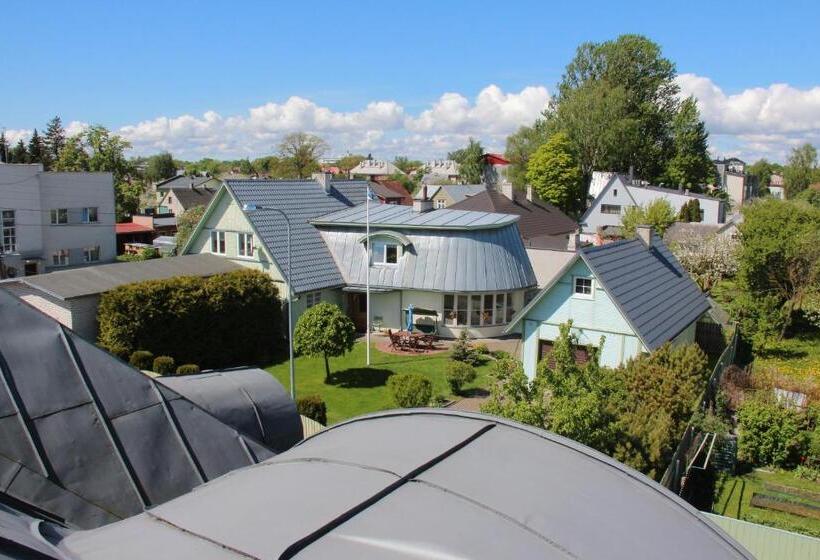 مجموعه ویستا شهر, Sunrise Majutus