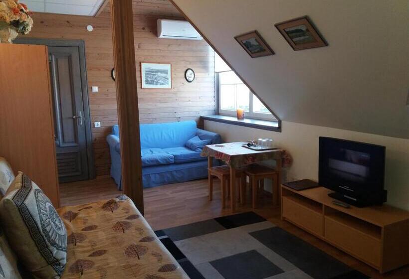 مجموعه ویستا شهر, Sunrise Majutus