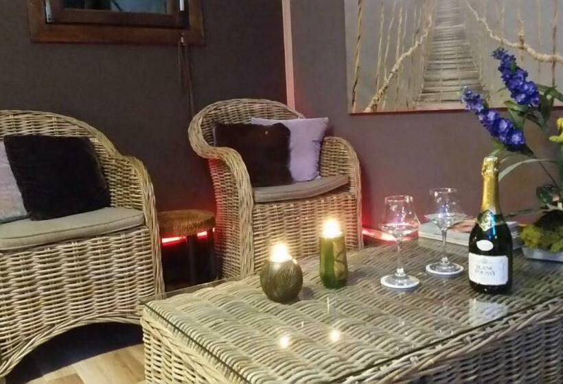 스탠다드 자쿠지 룸, Het Filipijns Slaaphuisje