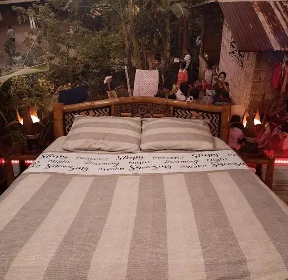 バスタブ付きスタンダードルーム, Het Filipijns Slaaphuisje