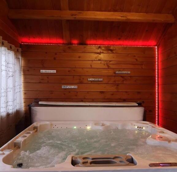 스위트 킹사이즈 침대, Het Filipijns Slaaphuisje