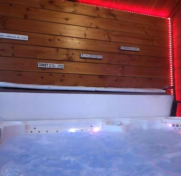 스위트 킹사이즈 침대, Het Filipijns Slaaphuisje