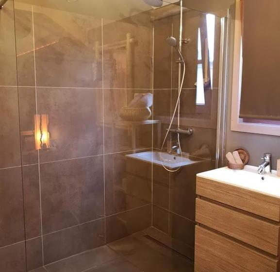 스위트 킹사이즈 침대, Het Filipijns Slaaphuisje