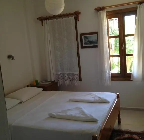 اتاق استاندارد, The White House Kalkan