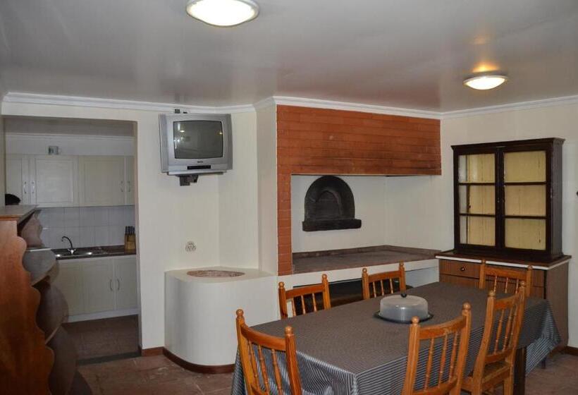 バス共有のスタンダードルーム, Hostel Casal São João