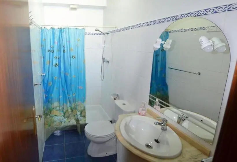 バス共有のスタンダードルーム, Hostel Casal São João