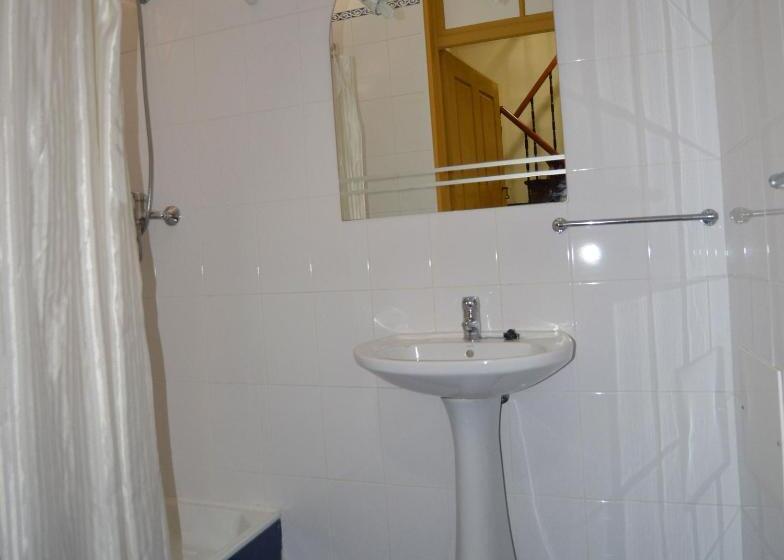 Номер Стандарт Совместная Ванная, Hostel Casal São João