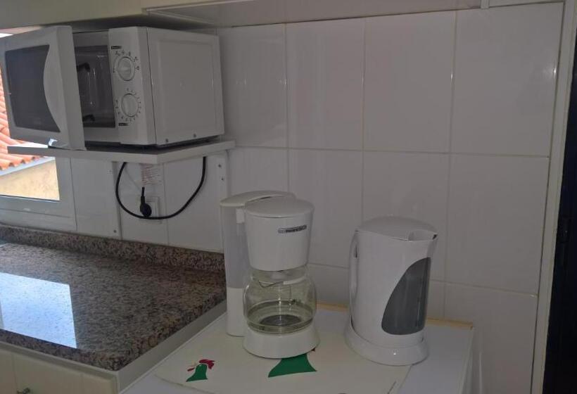 海の見えるスタンダードスタジオ, Hostel Casal São João