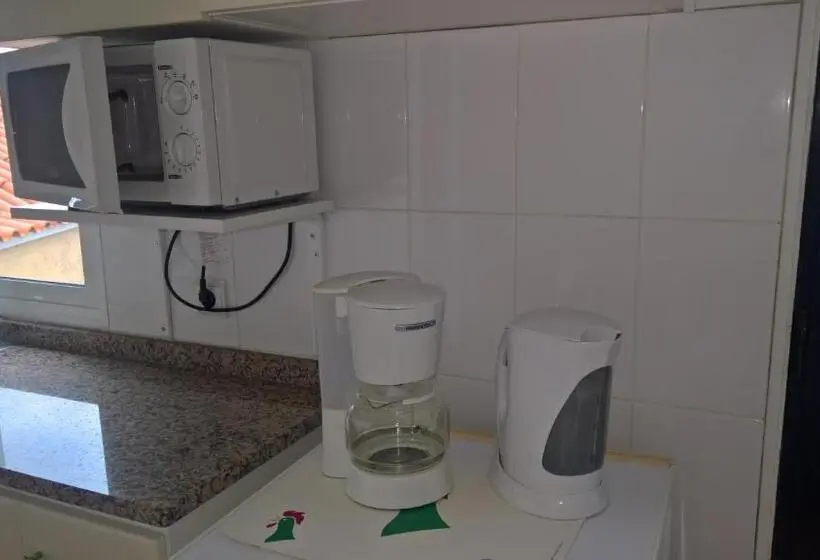 海の見えるスタンダードスタジオ, Hostel Casal São João