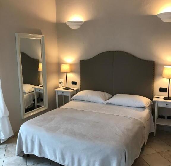 带阳台的高级房间, Paola