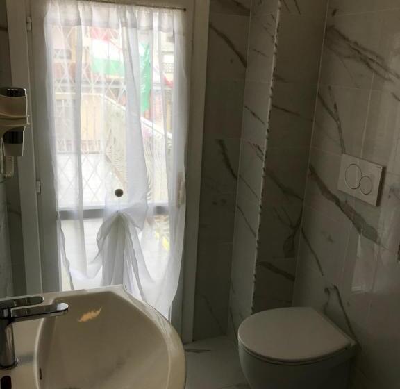 带阳台的高级房间, Paola