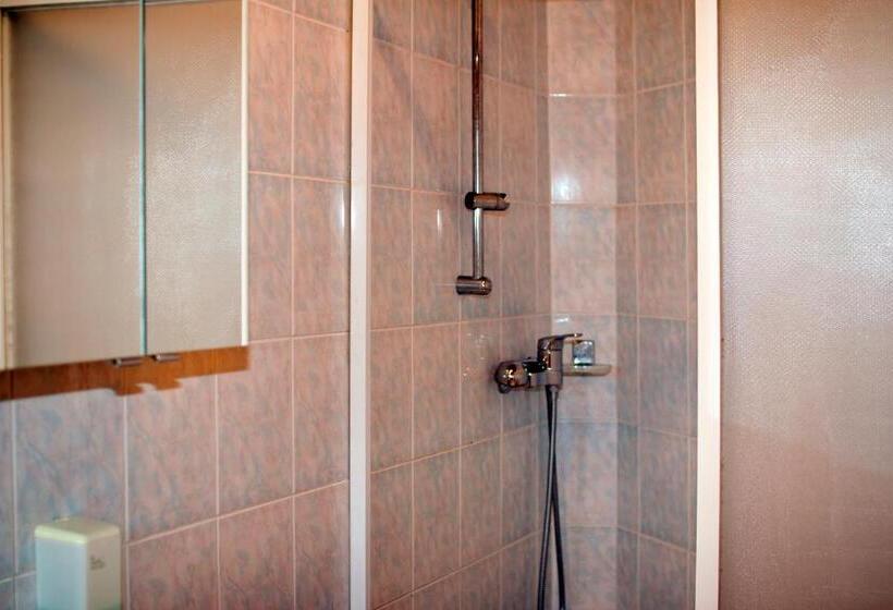 اتاق استاندارد, Tourist Farm Mraz