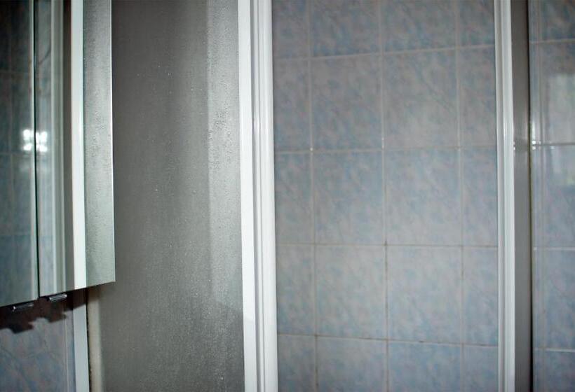 اتاق استاندارد سه تخته با بالکن, Tourist Farm Mraz