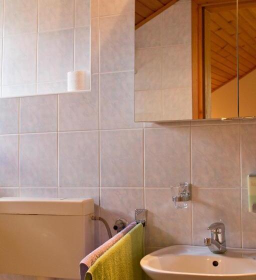 اتاق استاندارد, Tourist Farm Mraz