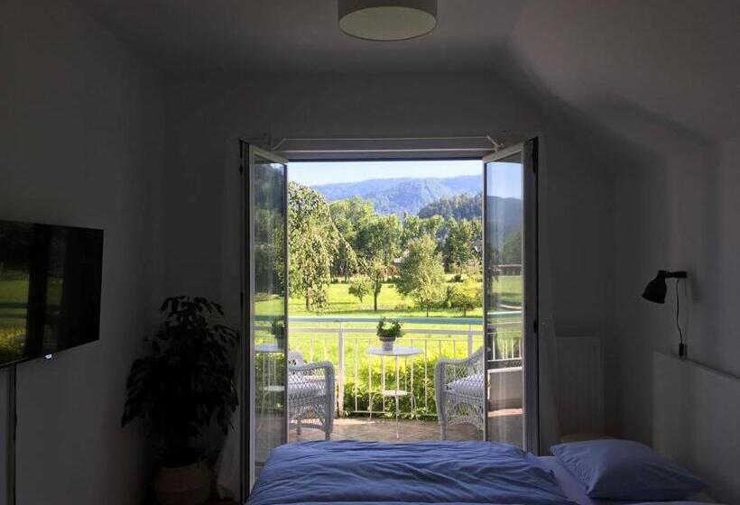 اتاق استاندارد با بالکن, Guest House Vitaja