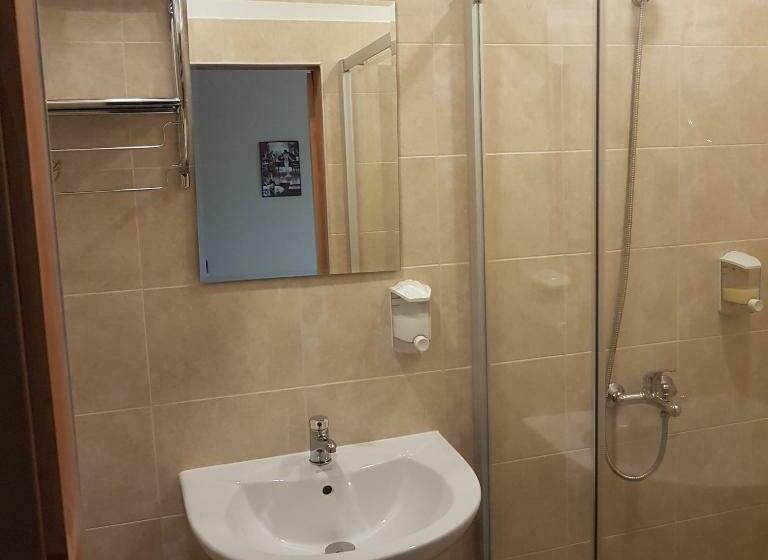 غرفة قياسية ثلاثية, Pension Stella